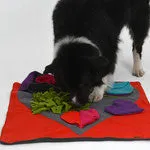 Dog Sniff and Search Interactive Nosework Puzzle Game, Heart Pad